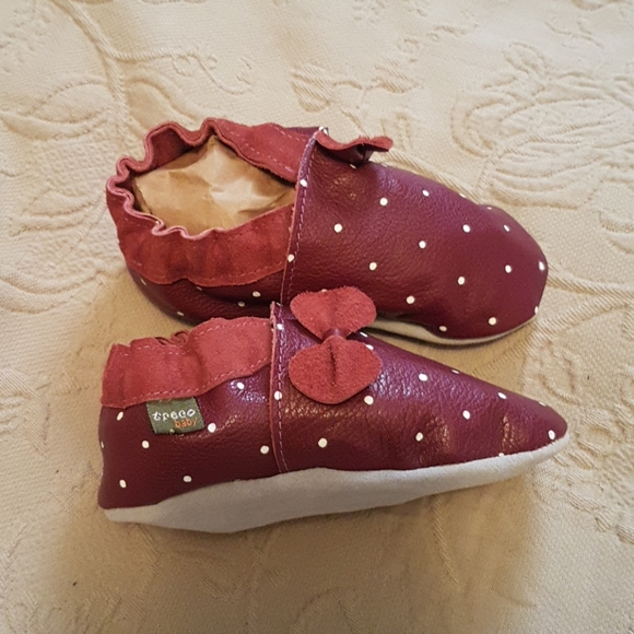 Baby shoes - Picture 2 of 3